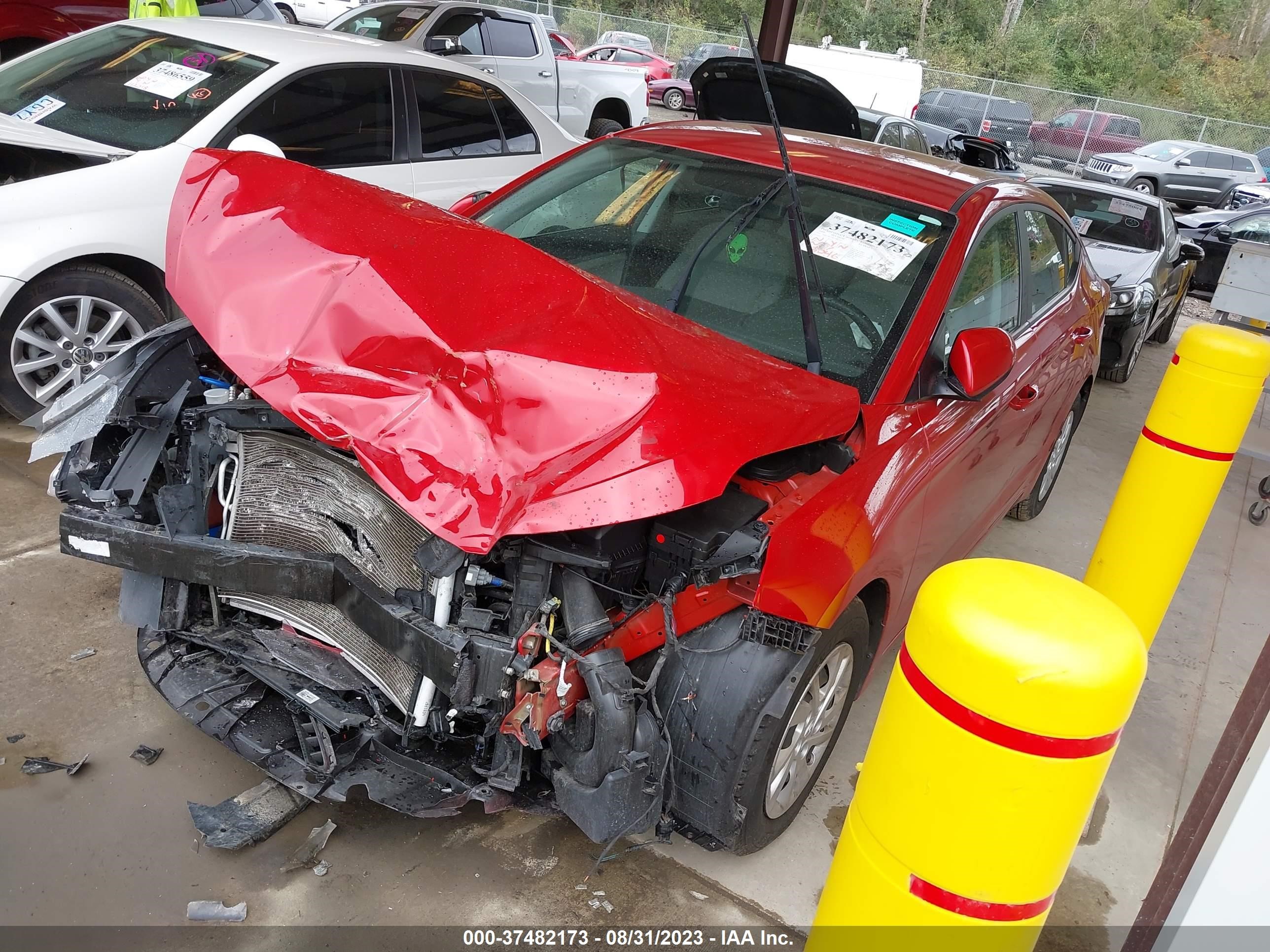 Photo 1 VIN: 5NPD74LF0KH482303 - HYUNDAI ELANTRA 