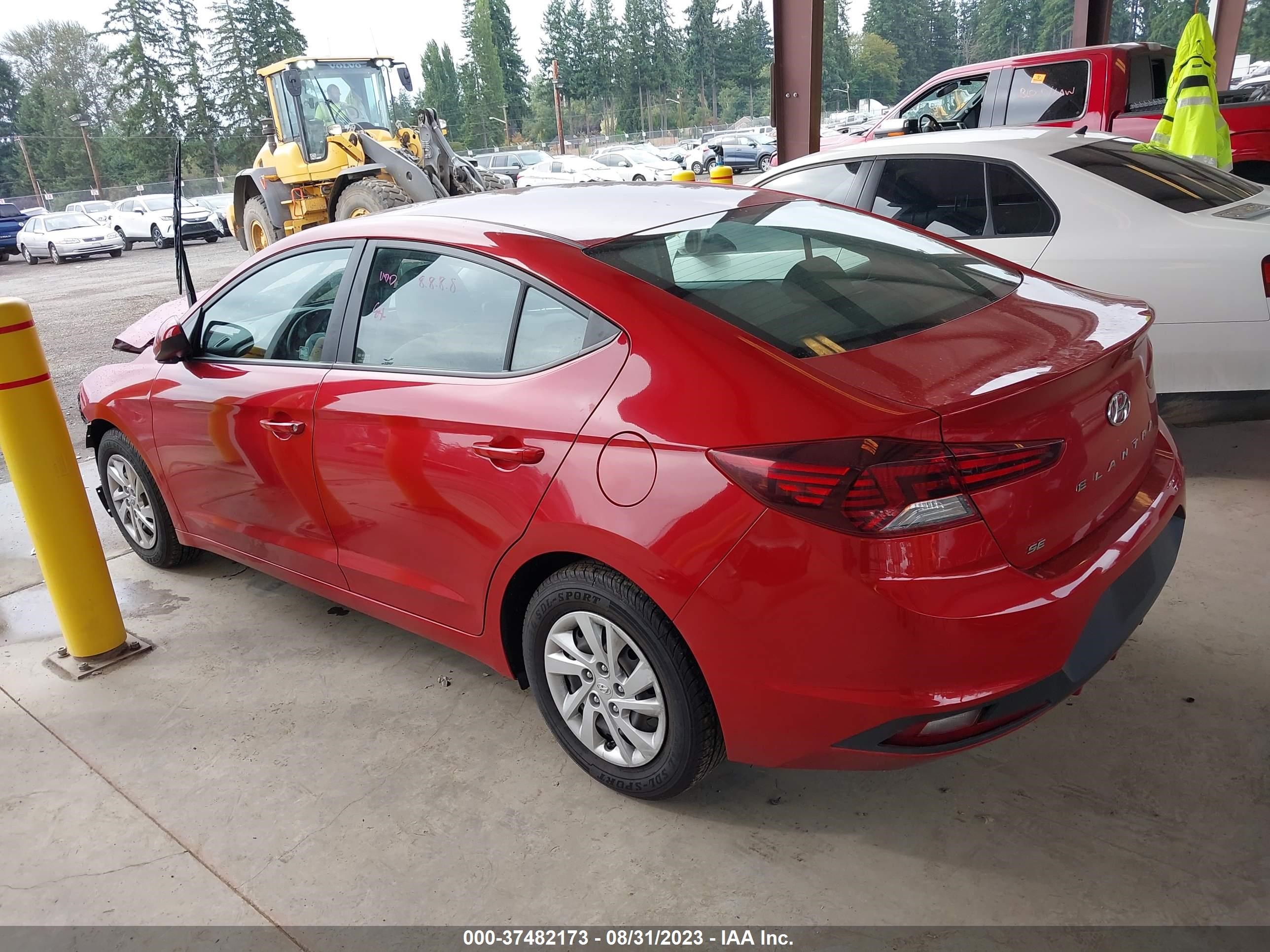 Photo 2 VIN: 5NPD74LF0KH482303 - HYUNDAI ELANTRA 