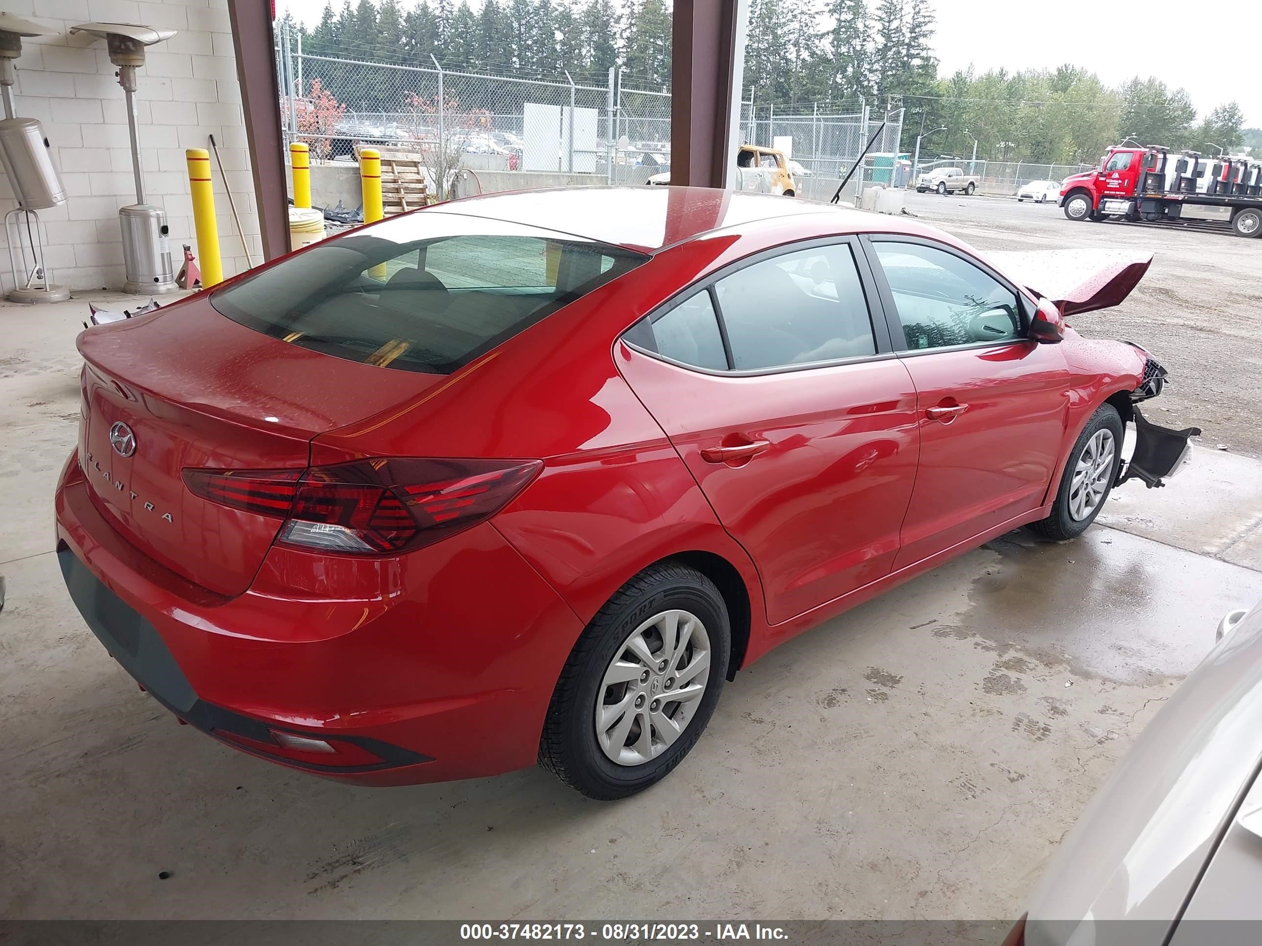 Photo 3 VIN: 5NPD74LF0KH482303 - HYUNDAI ELANTRA 