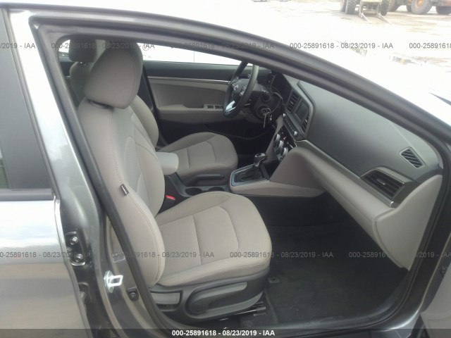 Photo 4 VIN: 5NPD74LF0KH486545 - HYUNDAI ELANTRA 