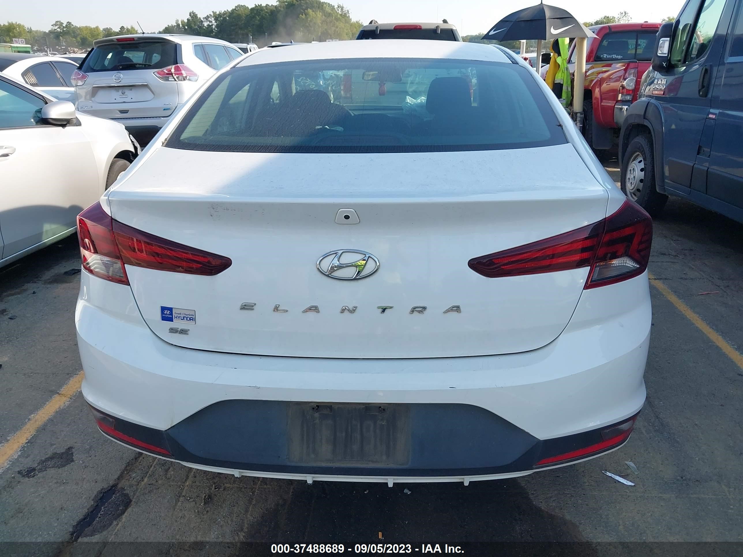 Photo 15 VIN: 5NPD74LF0LH610752 - HYUNDAI ELANTRA 