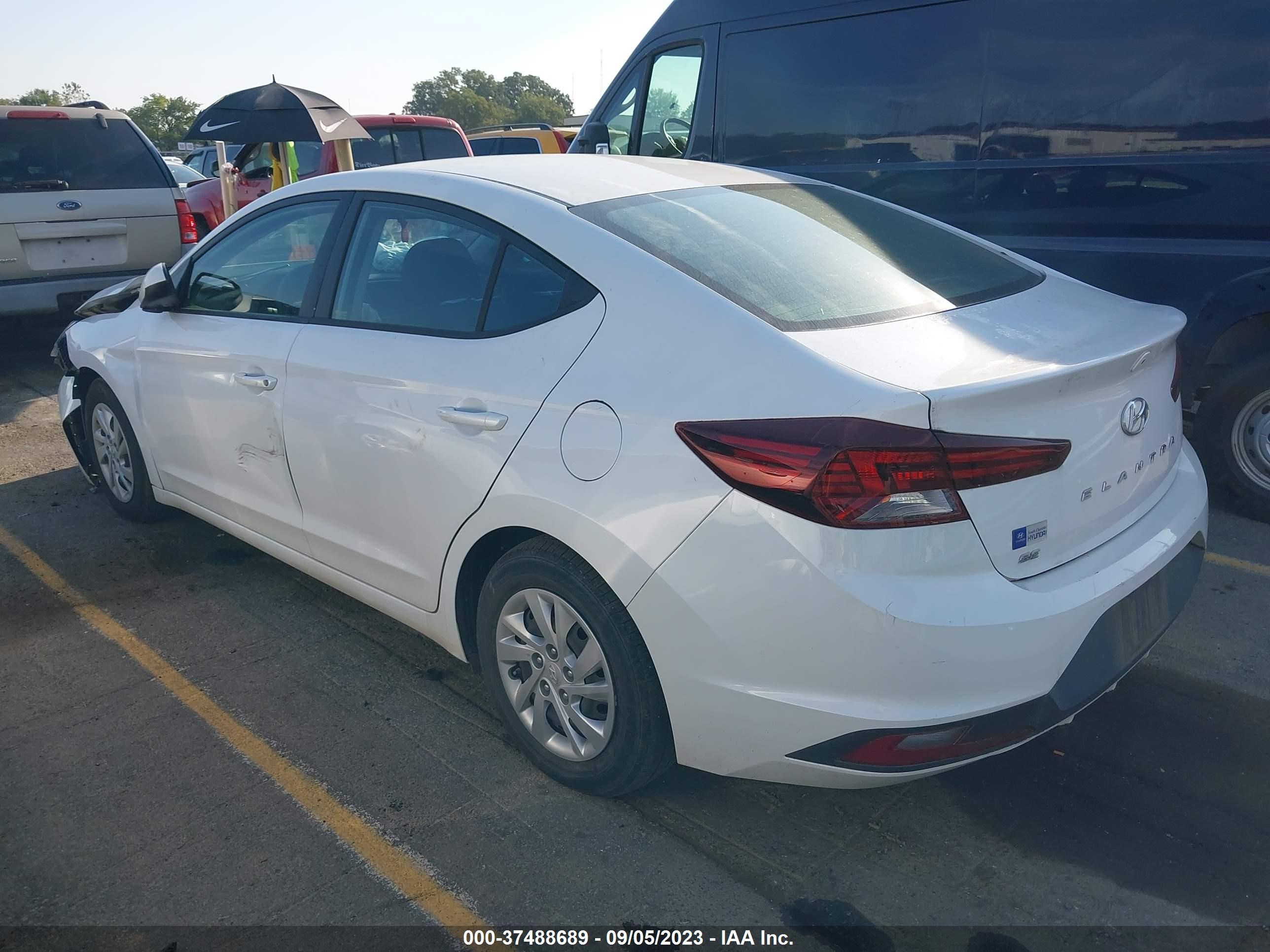 Photo 2 VIN: 5NPD74LF0LH610752 - HYUNDAI ELANTRA 