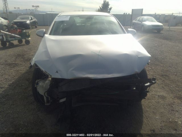 Photo 5 VIN: 5NPD74LF1HH112986 - HYUNDAI ELANTRA 