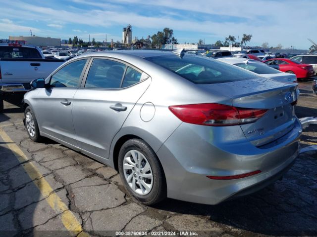 Photo 2 VIN: 5NPD74LF1HH137970 - HYUNDAI ELANTRA 