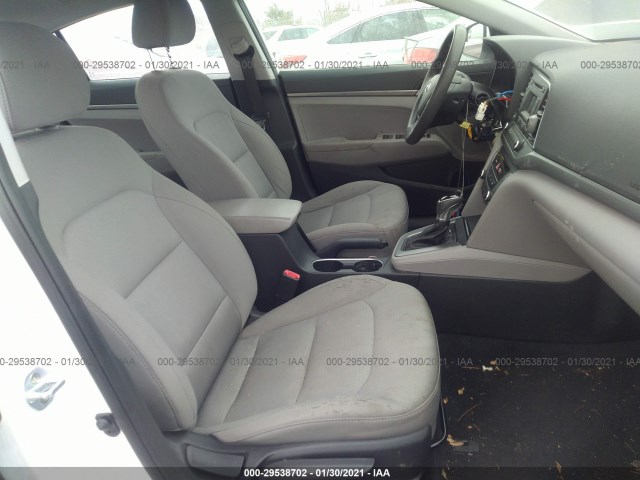 Photo 4 VIN: 5NPD74LF1HH139654 - HYUNDAI ELANTRA 