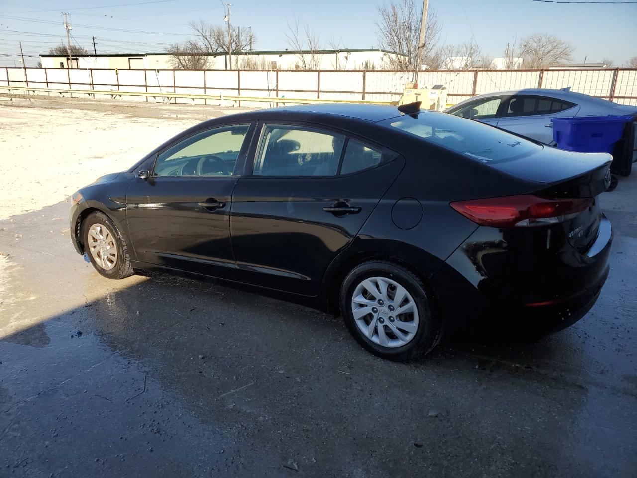 Photo 1 VIN: 5NPD74LF1HH148791 - HYUNDAI ELANTRA 