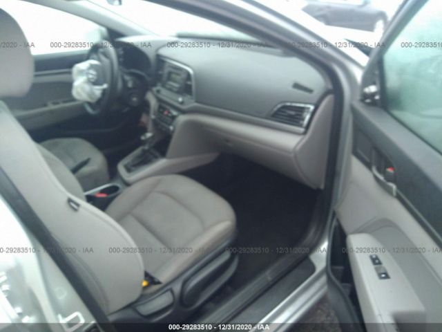 Photo 4 VIN: 5NPD74LF1HH176882 - HYUNDAI ELANTRA 