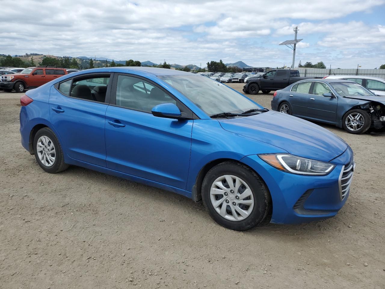 Photo 3 VIN: 5NPD74LF1HH193066 - HYUNDAI ELANTRA 