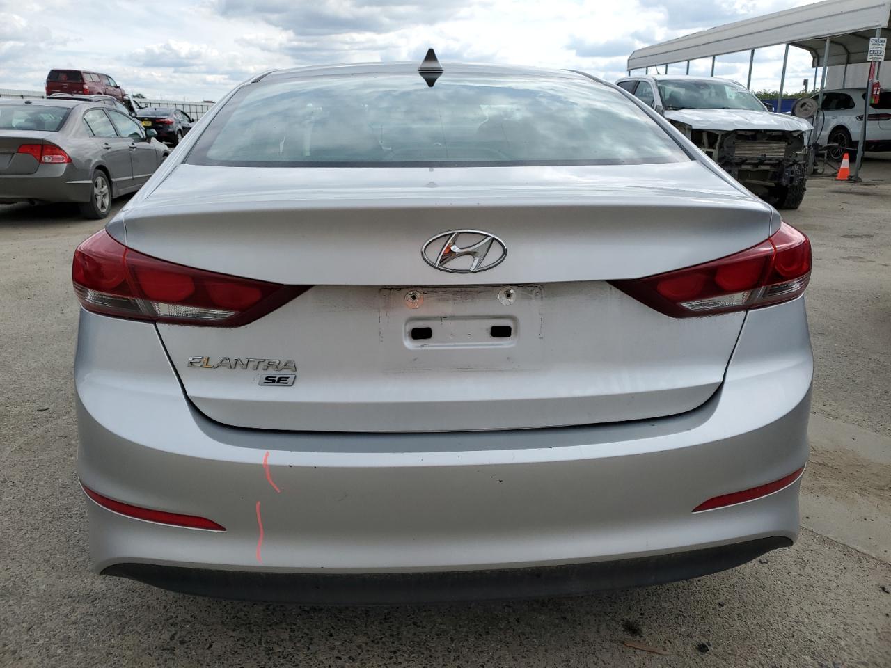 Photo 5 VIN: 5NPD74LF1HH193326 - HYUNDAI ELANTRA 