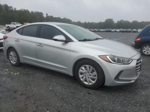 Photo 3 VIN: 5NPD74LF1HH195917 - HYUNDAI ELANTRA 