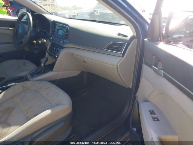 Photo 4 VIN: 5NPD74LF1HH202090 - HYUNDAI ELANTRA 