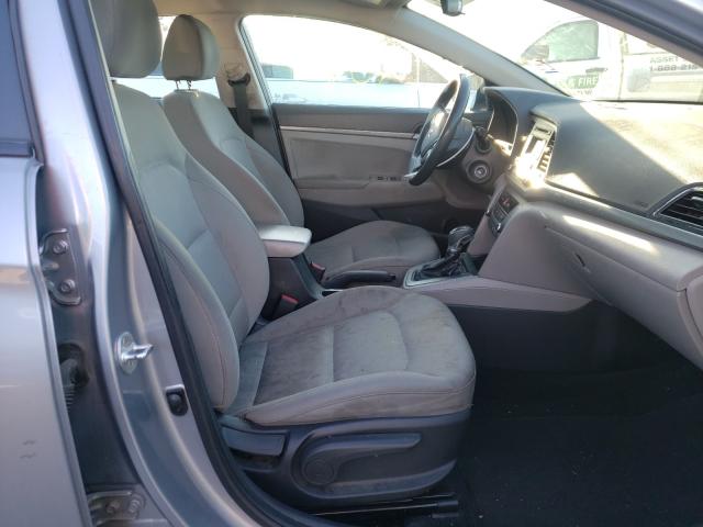 Photo 4 VIN: 5NPD74LF1HH208004 - HYUNDAI ELANTRA SE 