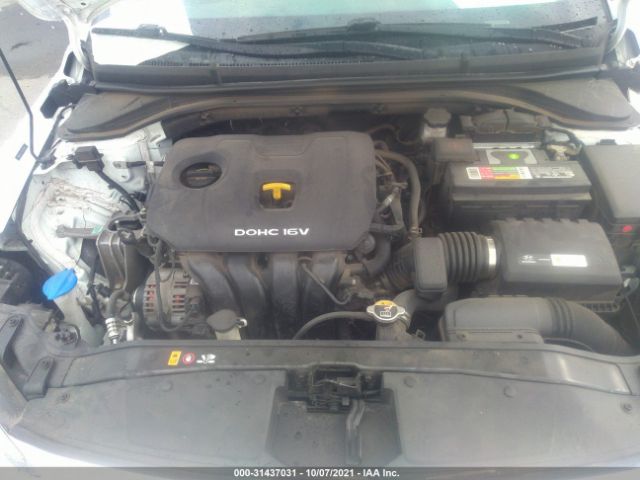 Photo 9 VIN: 5NPD74LF1HH208438 - HYUNDAI ELANTRA 