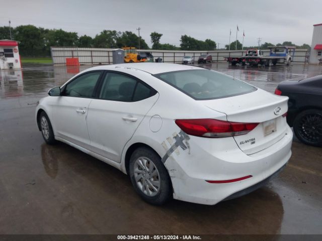 Photo 2 VIN: 5NPD74LF1JH242689 - HYUNDAI ELANTRA 