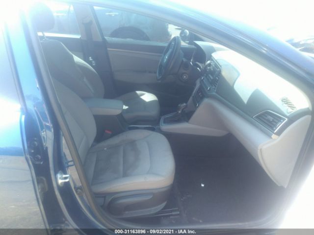 Photo 4 VIN: 5NPD74LF1JH275353 - HYUNDAI ELANTRA 