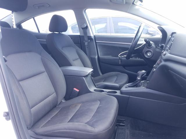 Photo 4 VIN: 5NPD74LF1JH278477 - HYUNDAI ELANTRA SE 