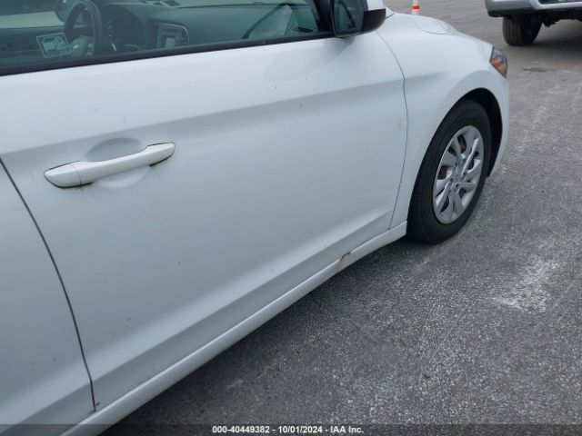 Photo 5 VIN: 5NPD74LF1JH292489 - HYUNDAI ELANTRA 