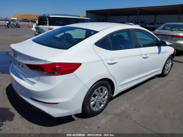 Photo 3 VIN: 5NPD74LF1JH325460 - HYUNDAI ELANTRA 