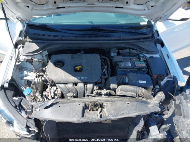 Photo 9 VIN: 5NPD74LF1JH325460 - HYUNDAI ELANTRA 