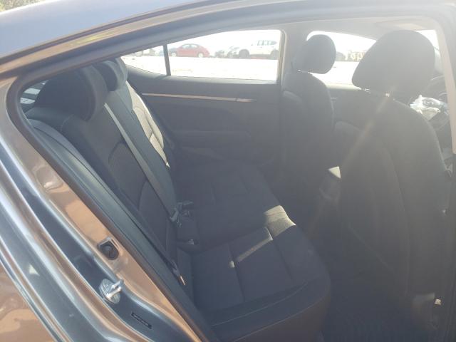 Photo 5 VIN: 5NPD74LF1JH353002 - HYUNDAI ELANTRA SE 