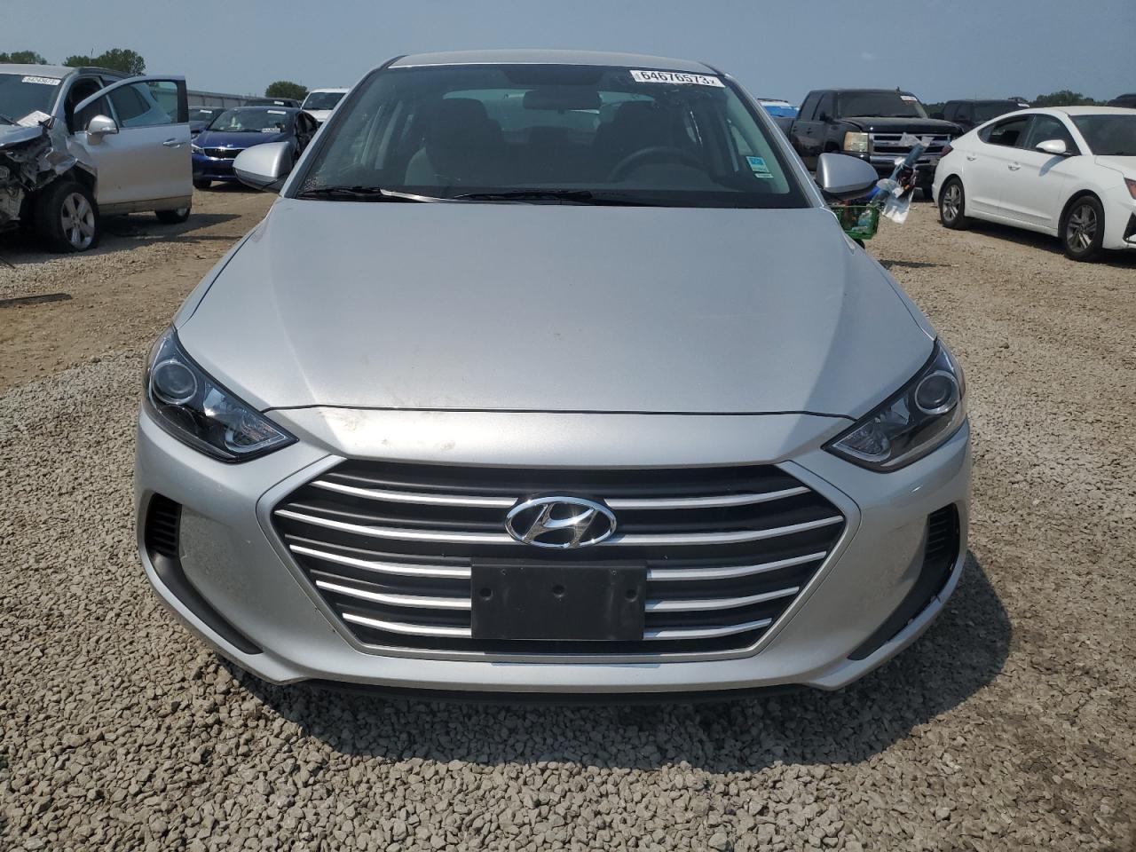 Photo 4 VIN: 5NPD74LF1JH376103 - HYUNDAI ELANTRA 