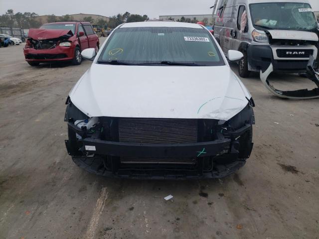 Photo 4 VIN: 5NPD74LF1JH390700 - HYUNDAI ELANTRA SE 