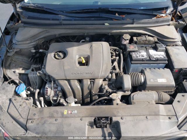 Photo 9 VIN: 5NPD74LF1KH405438 - HYUNDAI ELANTRA 