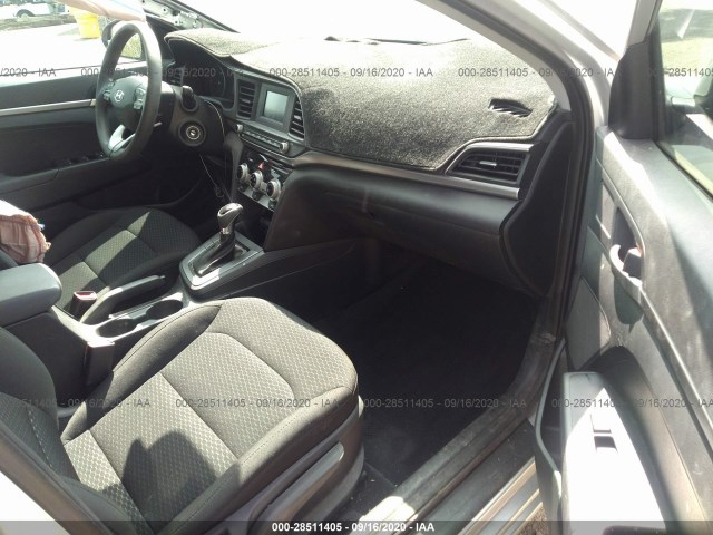 Photo 4 VIN: 5NPD74LF1KH441551 - HYUNDAI ELANTRA 