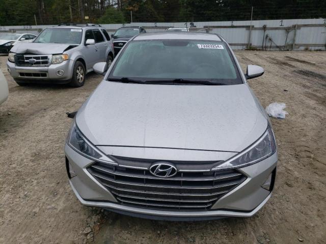 Photo 4 VIN: 5NPD74LF1KH446748 - HYUNDAI ELANTRA SE 