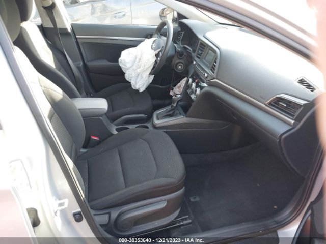 Photo 4 VIN: 5NPD74LF1KH454574 - HYUNDAI ELANTRA 