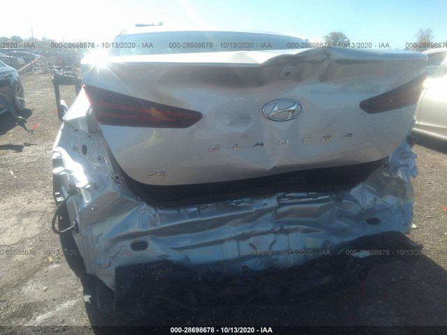 Photo 5 VIN: 5NPD74LF1KH455966 - HYUNDAI ELANTRA 