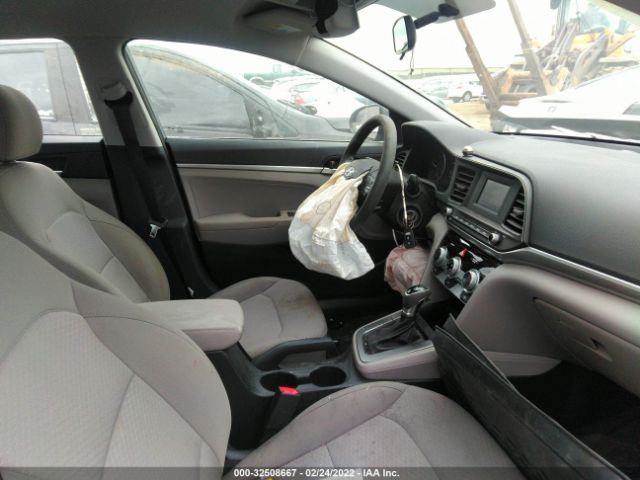 Photo 4 VIN: 5NPD74LF1KH456096 - HYUNDAI ELANTRA 