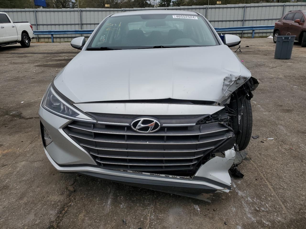 Photo 4 VIN: 5NPD74LF1KH462853 - HYUNDAI ELANTRA 