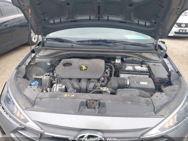 Photo 9 VIN: 5NPD74LF1KH463341 - HYUNDAI ELANTRA 