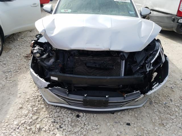 Photo 8 VIN: 5NPD74LF1KH464604 - HYUNDAI ELANTRA SE 