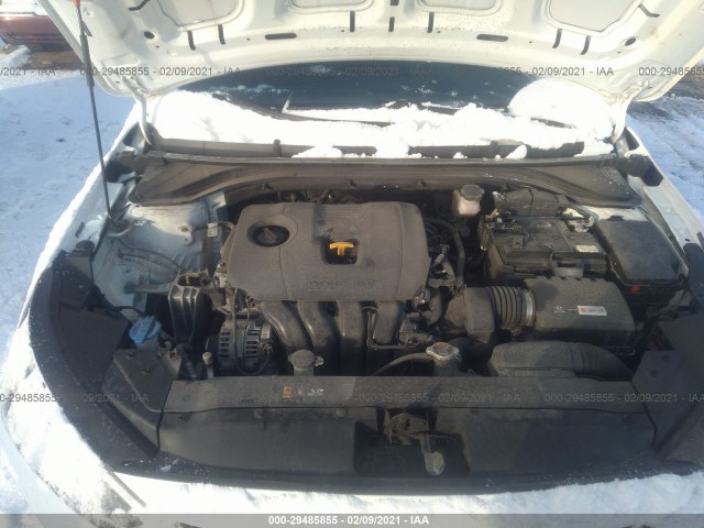 Photo 9 VIN: 5NPD74LF1KH468023 - HYUNDAI ELANTRA 