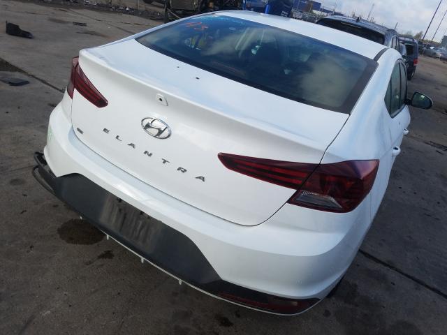 Photo 3 VIN: 5NPD74LF1KH471620 - HYUNDAI ELANTRA SE 