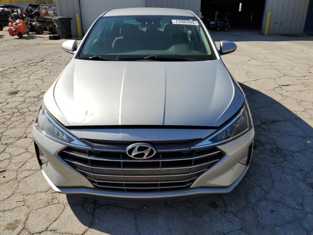 Photo 4 VIN: 5NPD74LF1KH472556 - HYUNDAI ELANTRA 