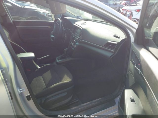 Photo 4 VIN: 5NPD74LF1KH473335 - HYUNDAI ELANTRA 