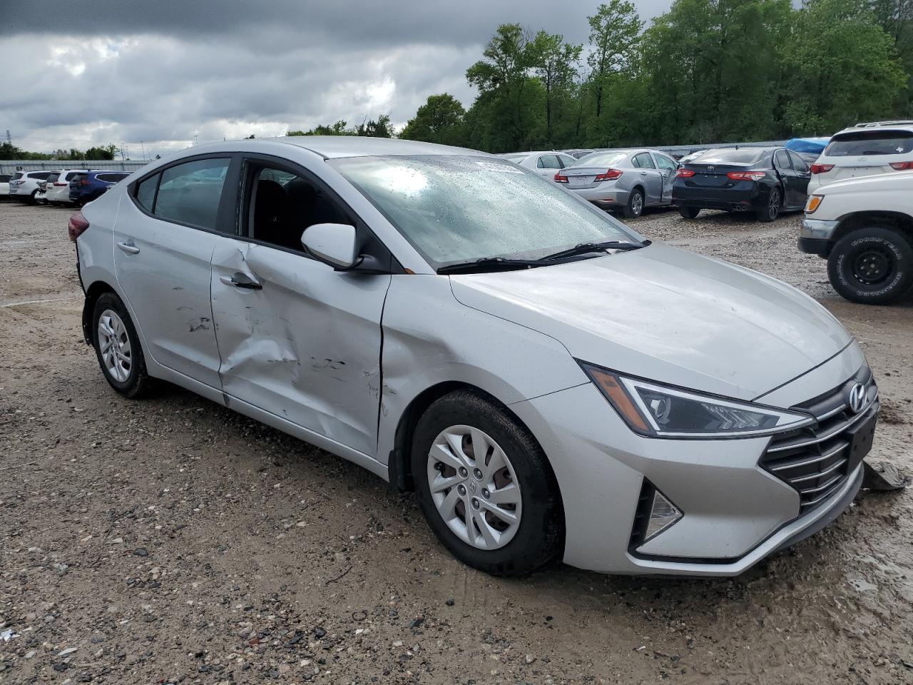 Photo 3 VIN: 5NPD74LF1KH480253 - HYUNDAI ELANTRA 