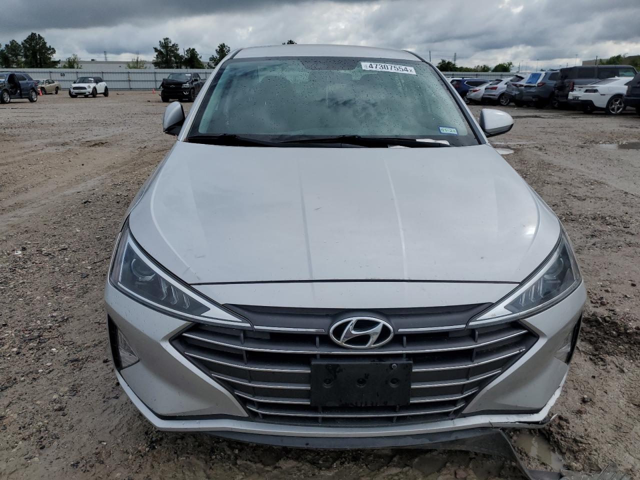 Photo 4 VIN: 5NPD74LF1KH480253 - HYUNDAI ELANTRA 