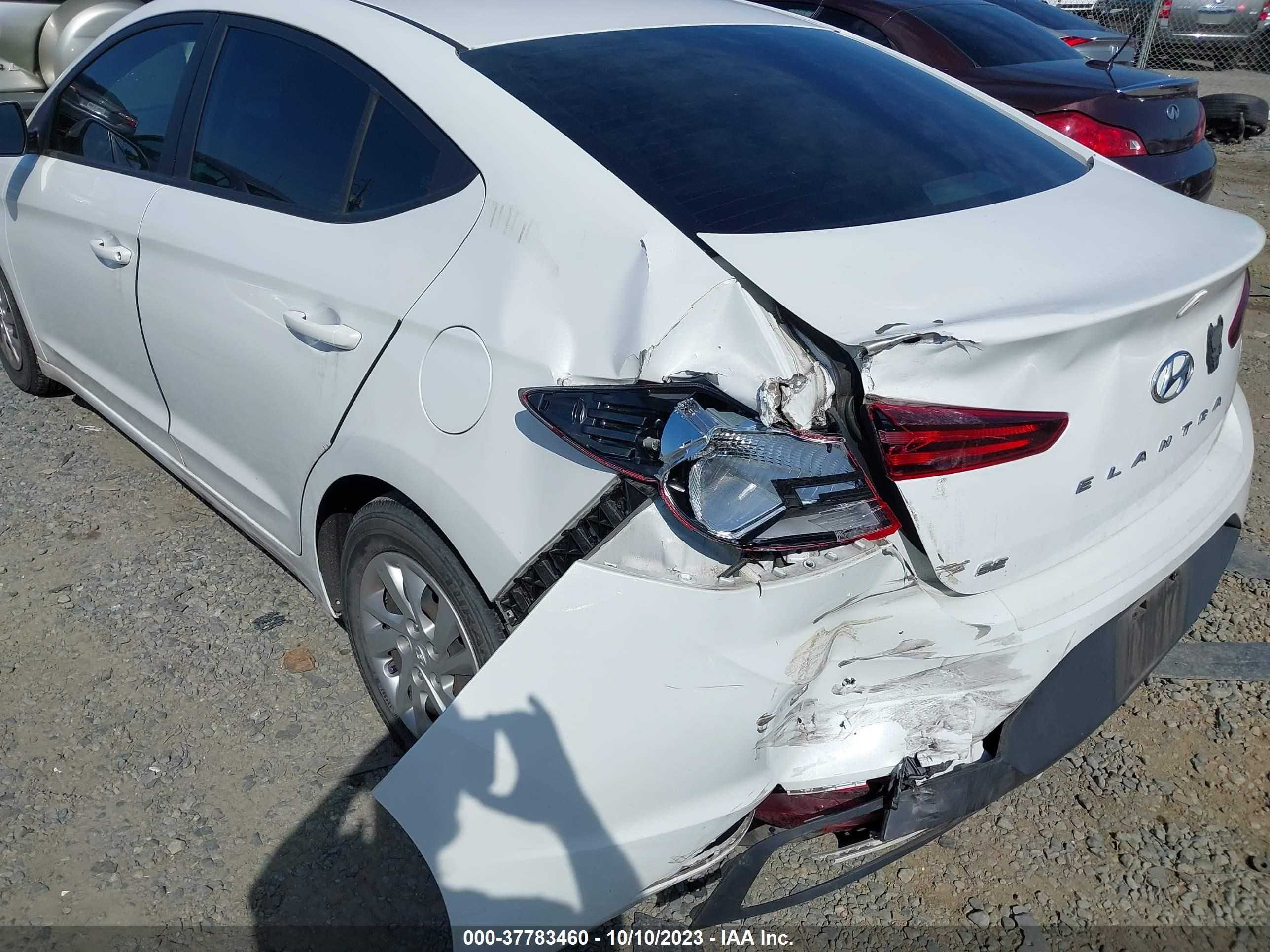 Photo 5 VIN: 5NPD74LF1KH489180 - HYUNDAI ELANTRA 