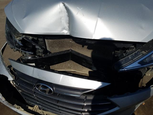 Photo 8 VIN: 5NPD74LF1KH496226 - HYUNDAI ELANTRA SE 