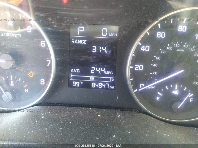 Photo 6 VIN: 5NPD74LF2HH078928 - HYUNDAI ELANTRA 