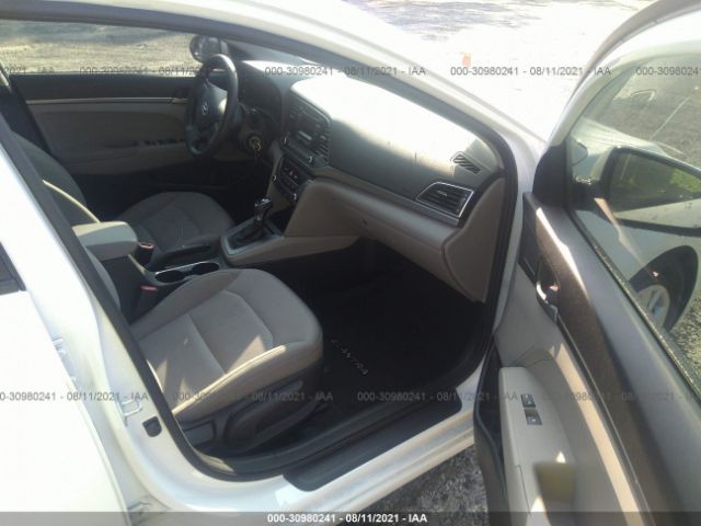 Photo 4 VIN: 5NPD74LF2HH105187 - HYUNDAI ELANTRA 