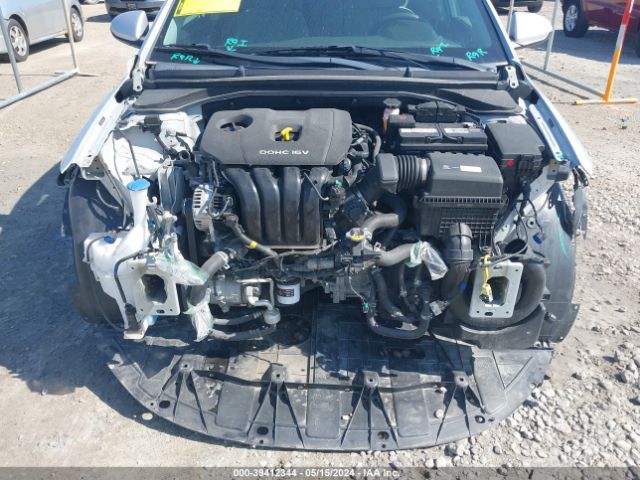 Photo 5 VIN: 5NPD74LF2HH113239 - HYUNDAI ELANTRA 