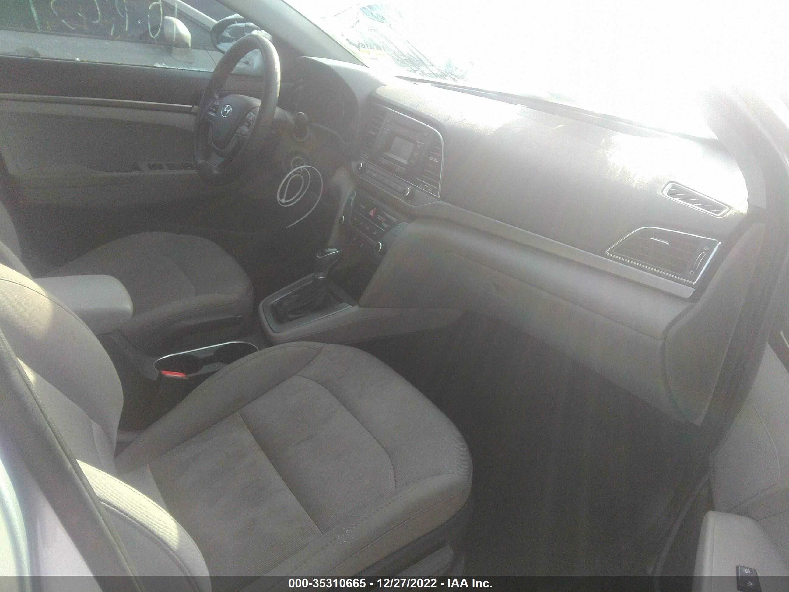 Photo 4 VIN: 5NPD74LF2HH113371 - HYUNDAI ELANTRA 