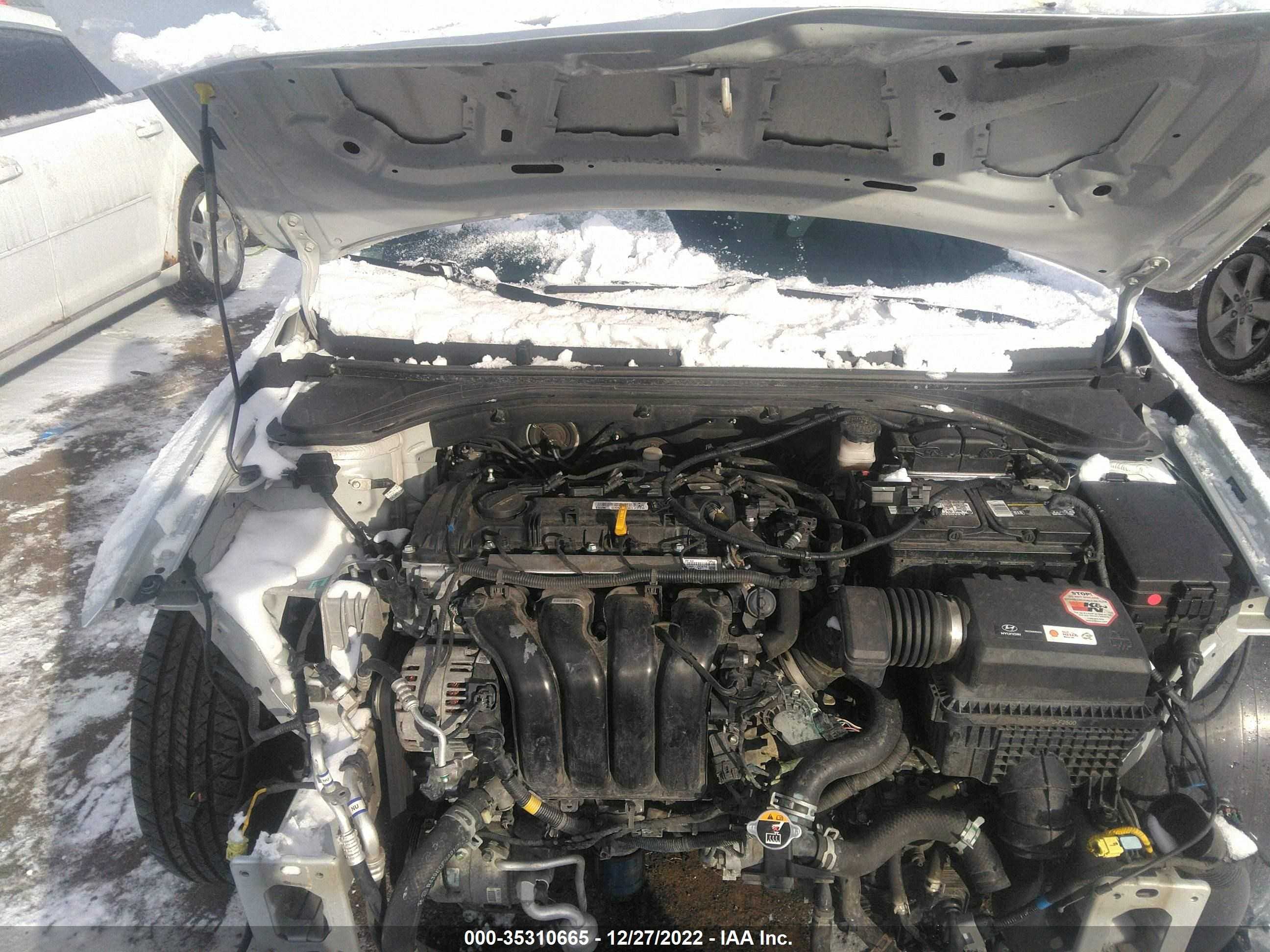 Photo 9 VIN: 5NPD74LF2HH113371 - HYUNDAI ELANTRA 