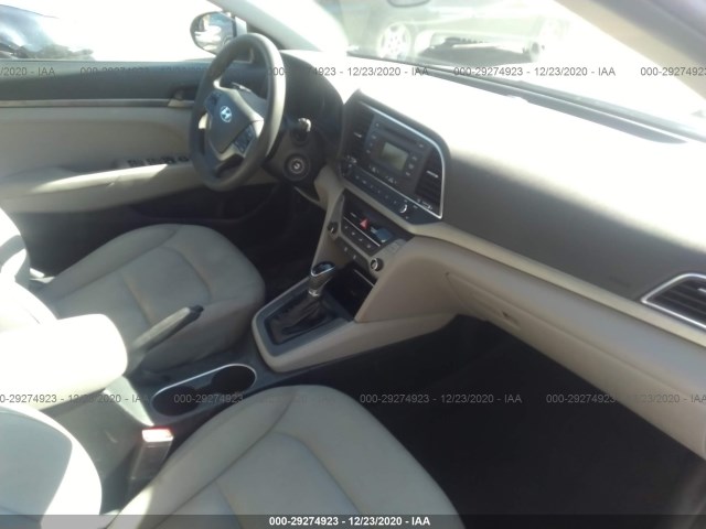 Photo 4 VIN: 5NPD74LF2HH135371 - HYUNDAI ELANTRA 