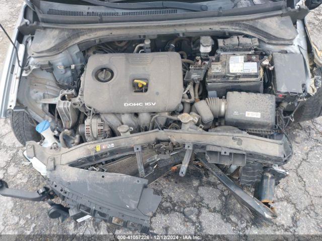 Photo 9 VIN: 5NPD74LF2HH163512 - HYUNDAI ELANTRA 